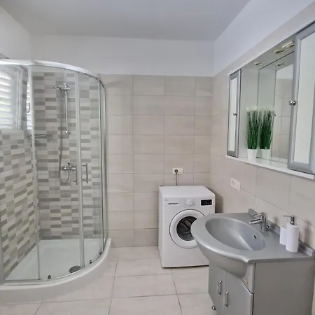 Blue Horizon * Kostrena