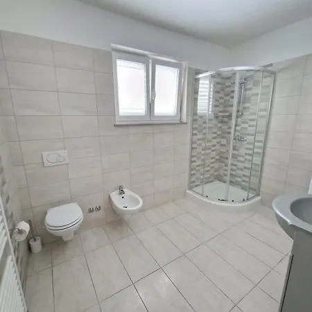 Blue Horizon Apartment *